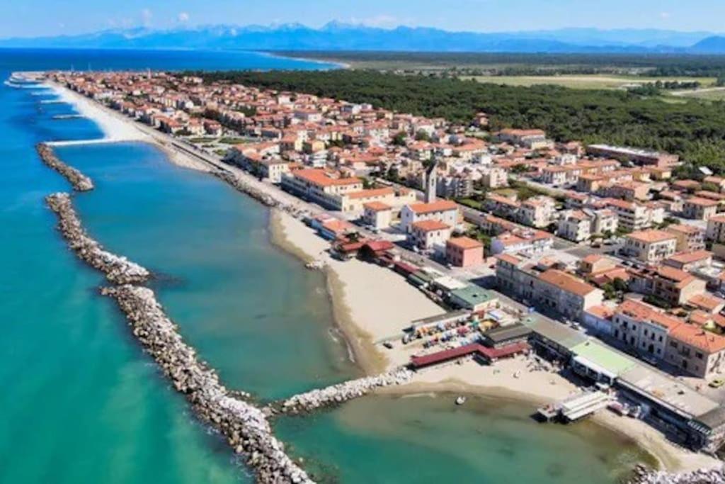 Villino La Perla Azzurra- Marina Di Pisa Villa Buitenkant foto